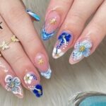 Find a powder manicure near me at Barberia Peluquería Look Madrid